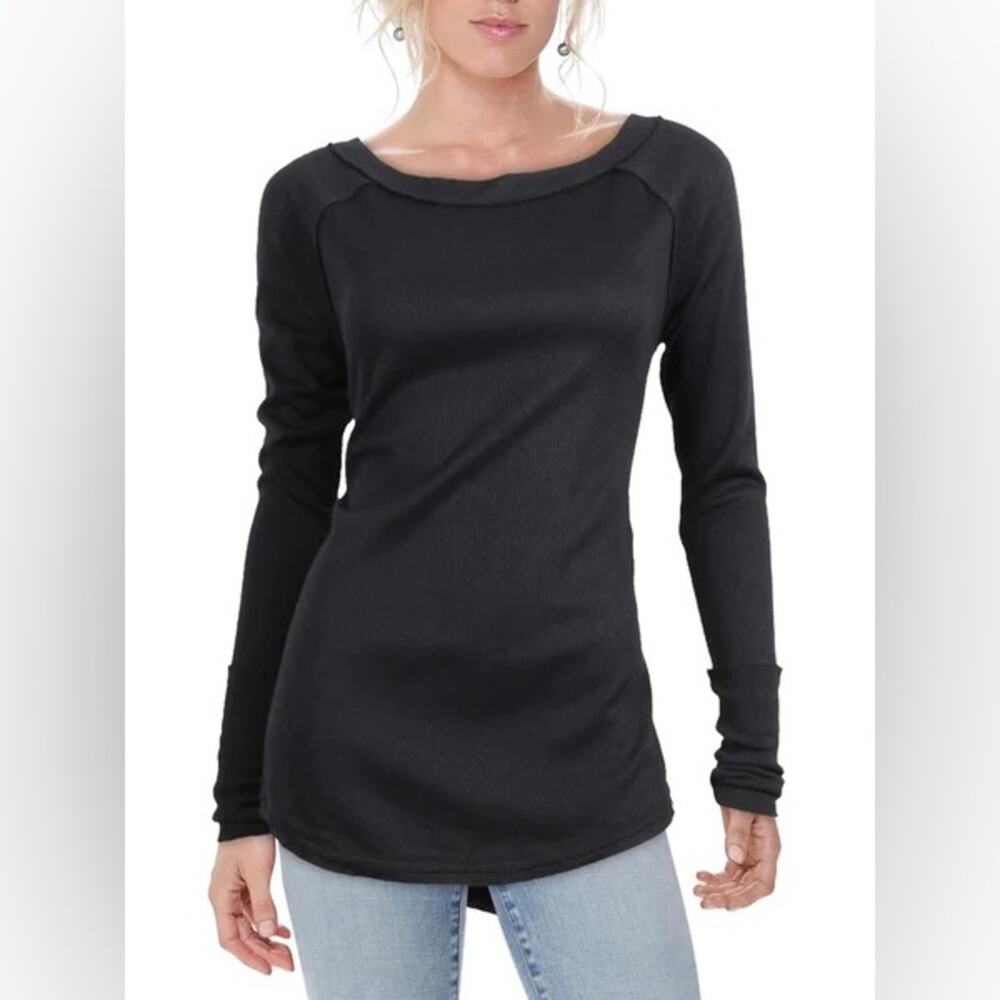 Free people NWOT XS black thermal pullover thumb hole